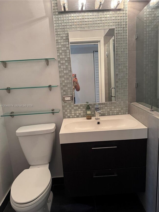 Building Photo - 1205 Crystal Way