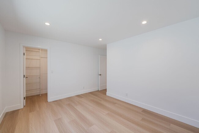 Building Photo - New Torrance Home!