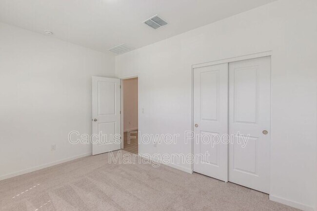 Building Photo - 3044 W Bent Tree Dr