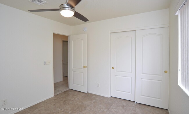 Building Photo - 2633 W Cezanne Cir