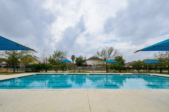 Building Photo - 24407 Pepperrell Pl St