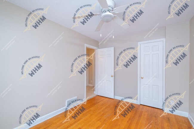 Building Photo - 3258 S Kinnickinnic Ave