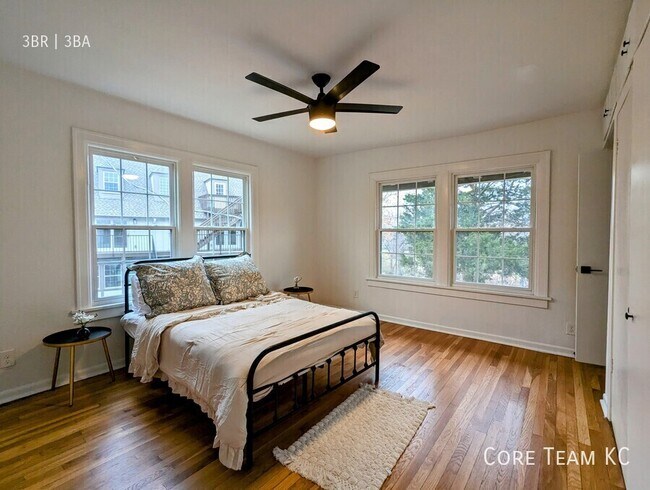 Building Photo - 1120 Ward Pkwy