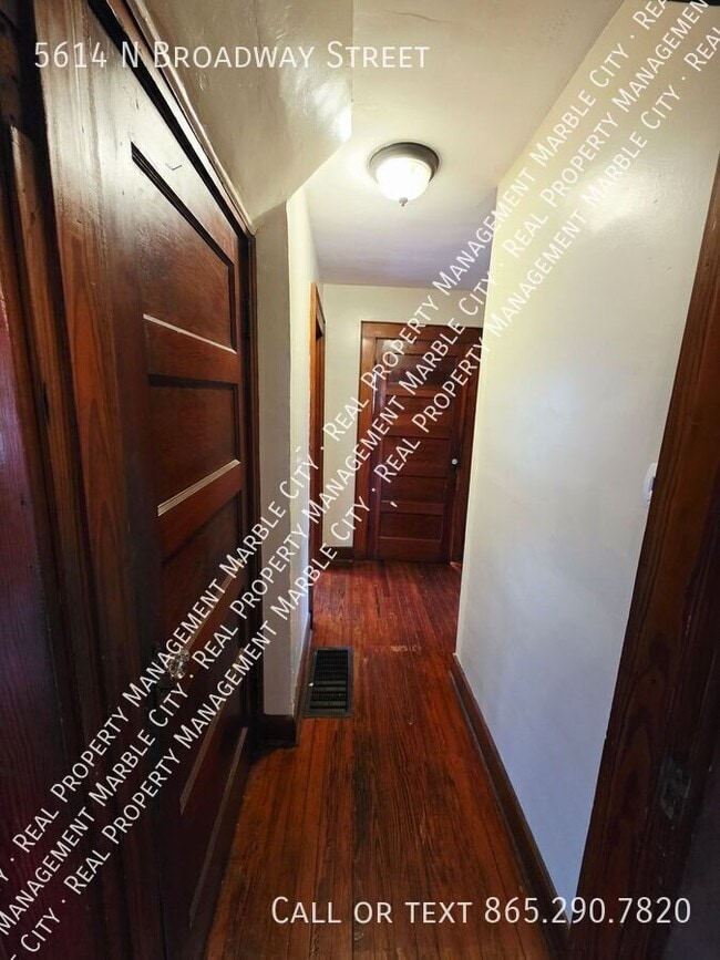 Building Photo - 5614 N Broadway St