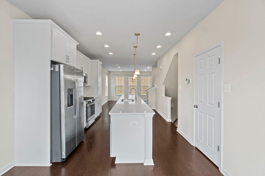 Building Photo - 7113 Brick Kiln Cir
