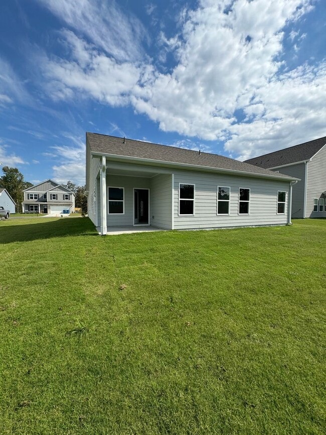 Building Photo - New Build 3/2 House in Armuchee- $1,995