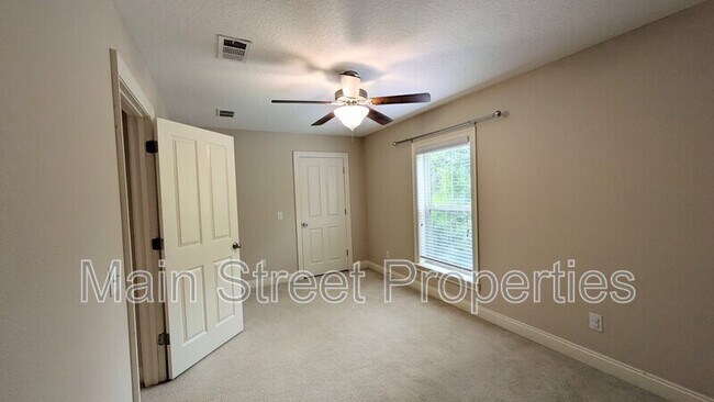 Building Photo - 10692 Squall Line Rd