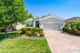 Building Photo - 2844 Esmeralda Dr