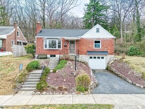 Building Photo - Charming 2-Bedroom Home with Garage in Mount Penn