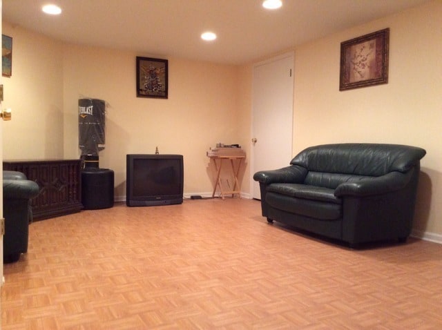 Building Photo - 531 Glenshire Rd