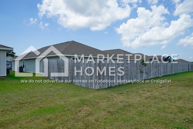 Building Photo - 26035 Gilmore Way