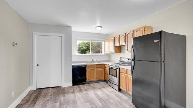 Building Photo - 38 S Meade St