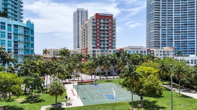 Building Photo - 2001 Biscayne Blvd
