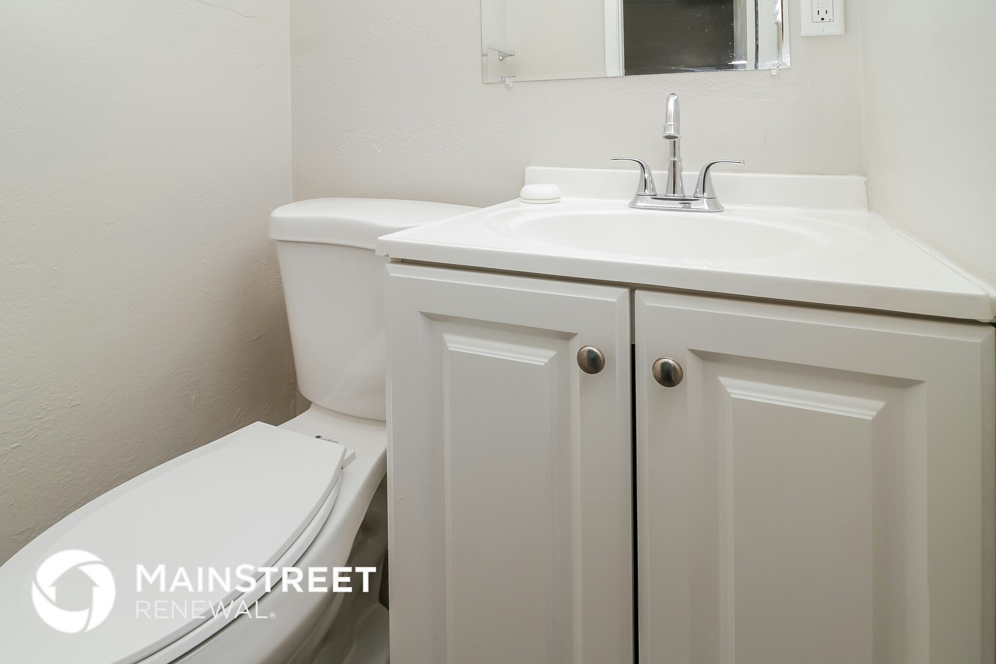 Building Photo - 950 Lormann Cir