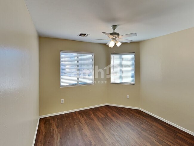 Building Photo - 3713 W Avenida Fria