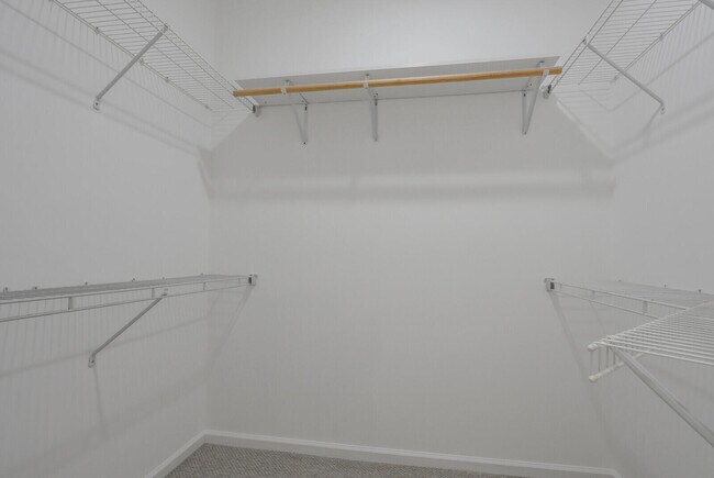 Building Photo - 479 Tequesta Dr