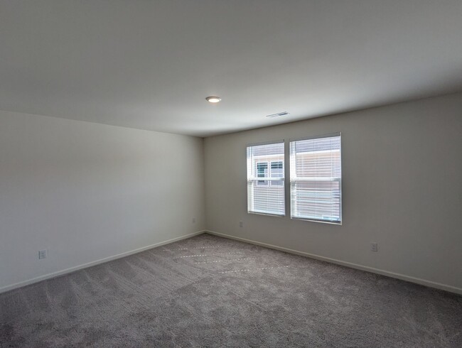 Building Photo - Brand New Corner Unit 3 Bedroom Townhome i...