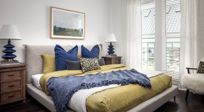 Building Photo - 4900 The Sta Blvd