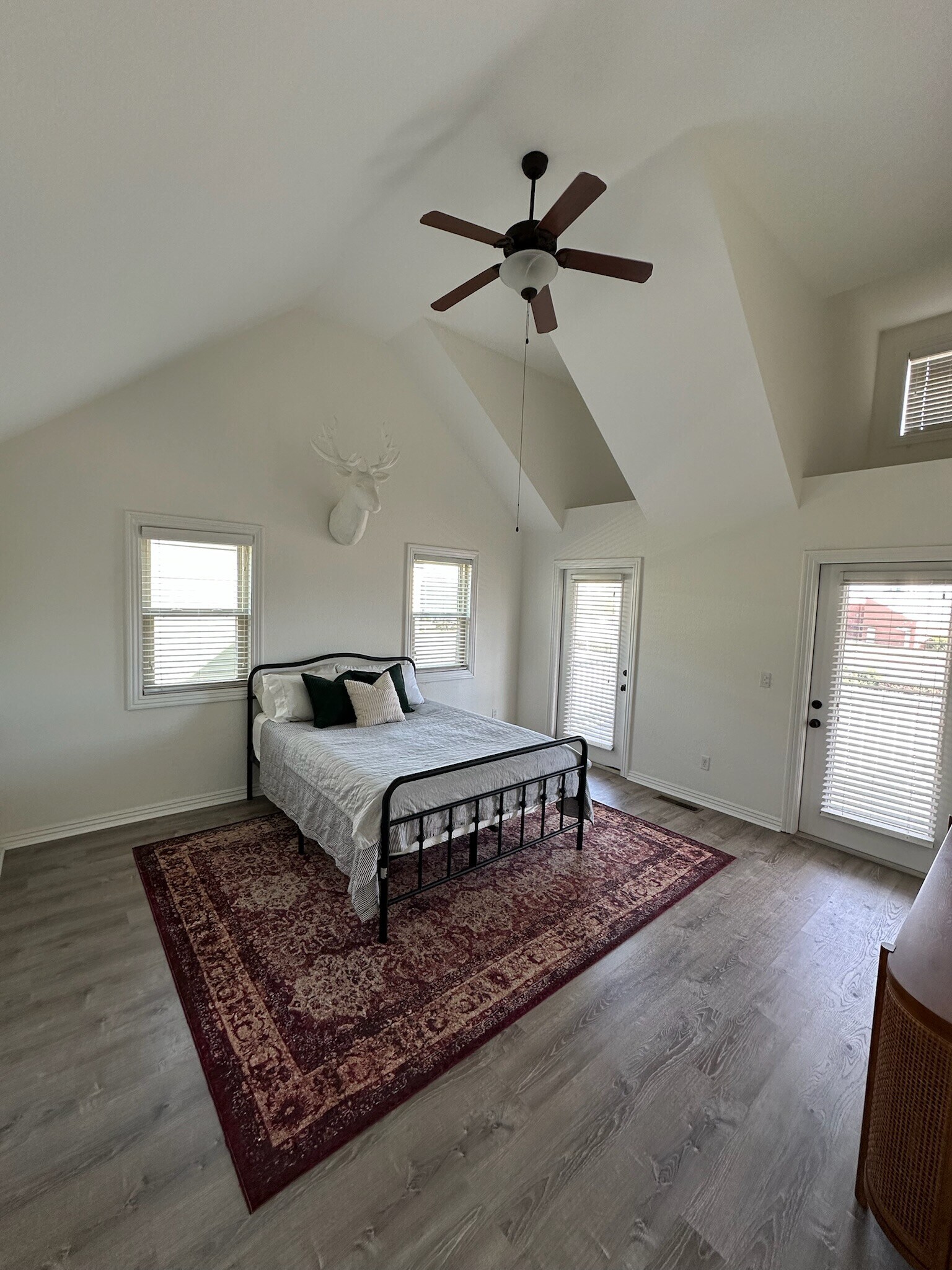 Building Photo - 571 N Rupple Rd