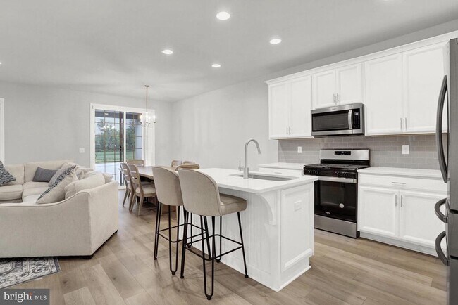 Building Photo - 3113 Bullfinch Ln