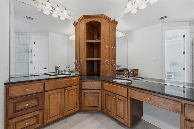 Building Photo - 14121 Farm to Market Rd 2769