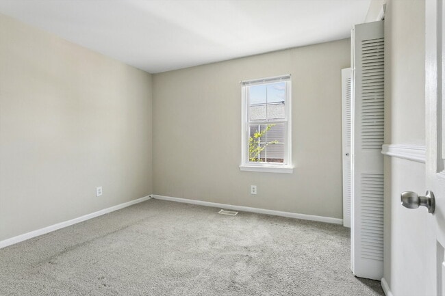 Building Photo - 506 Genneys Way