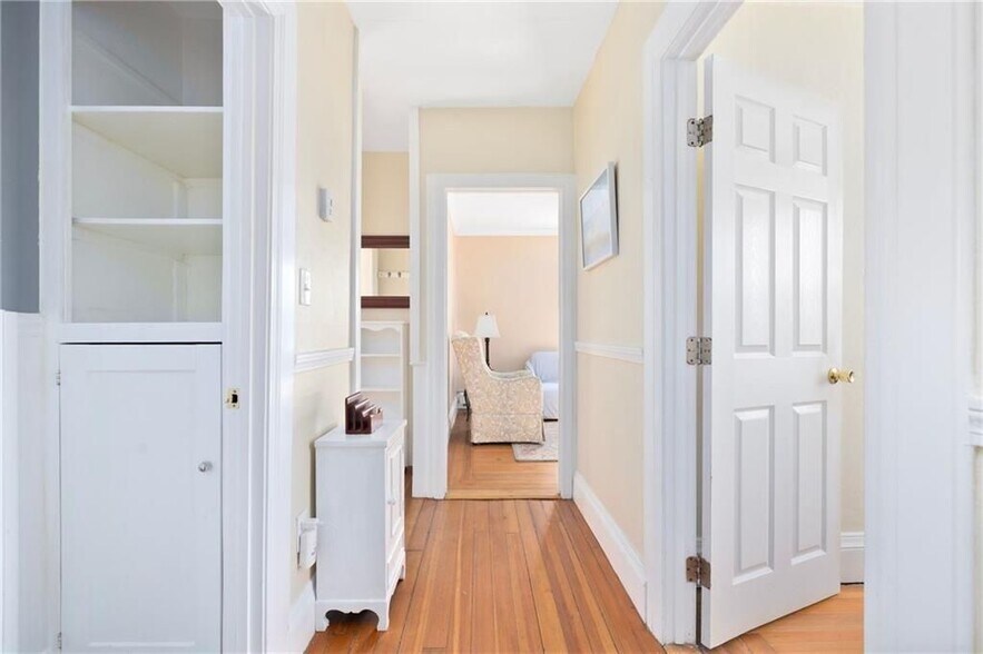 Building Photo - 10 Braman St