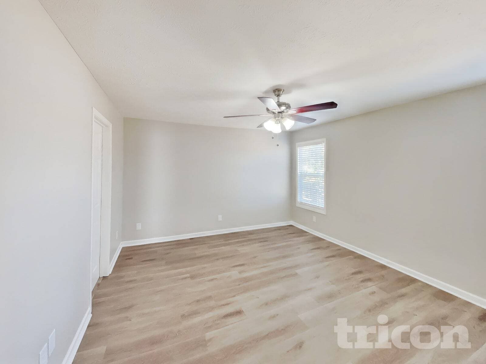 Building Photo - 129 Mary Joe Martin Dr