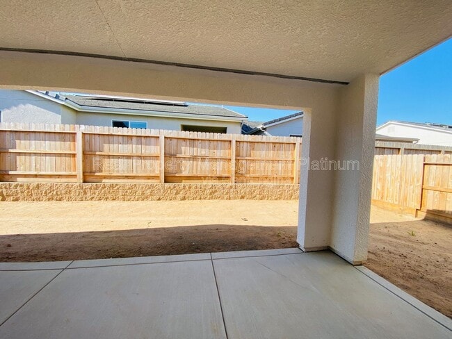 Building Photo - 4137 Beverly Ave