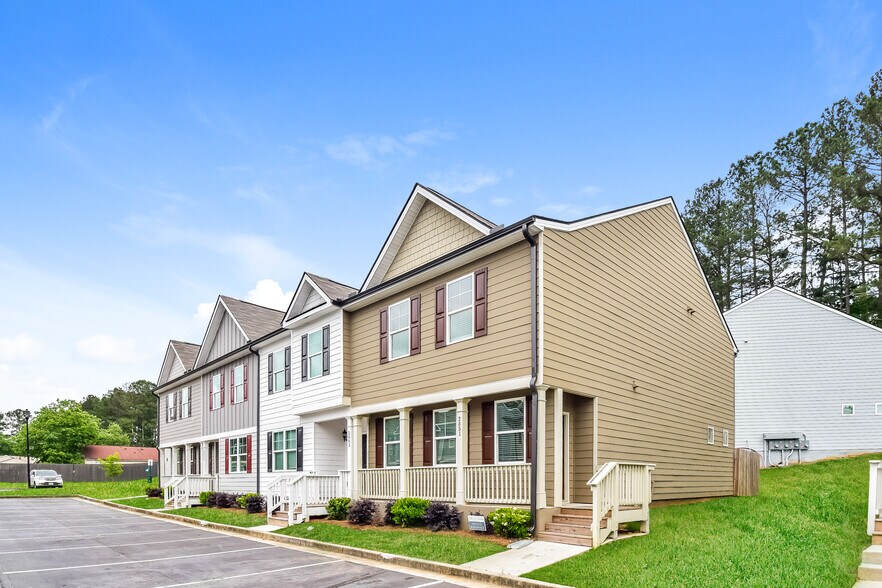 Building Photo - 2851 Saratoga Lake View