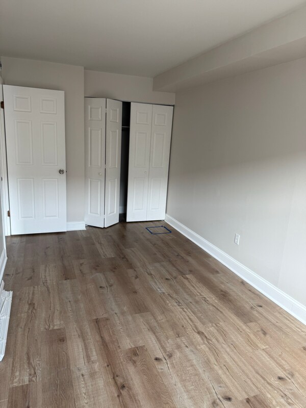 Building Photo - 2707 S 76th St