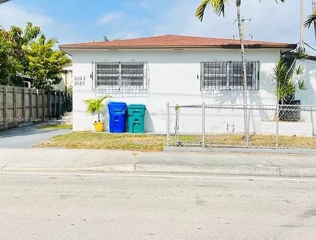 Primary Photo - 2022 SW 17th Ave