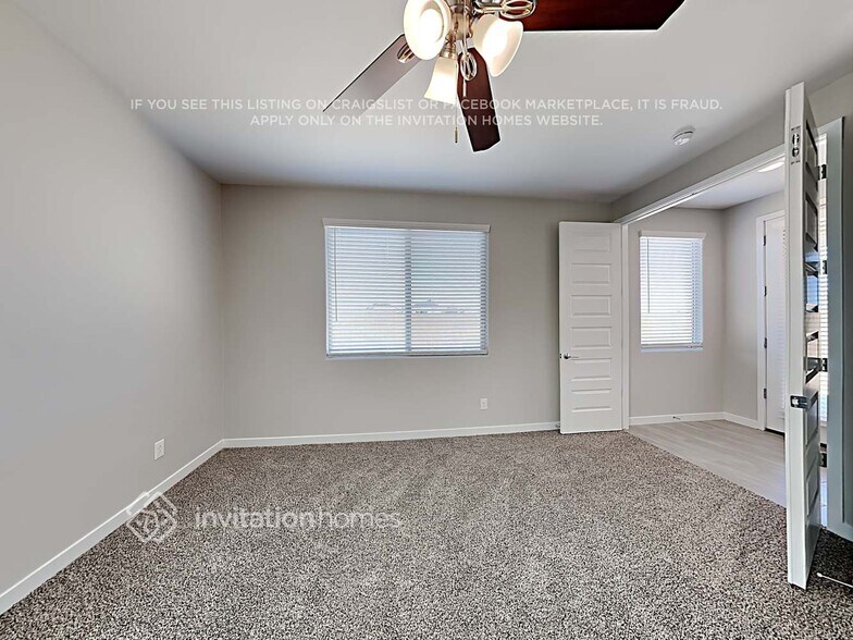 Building Photo - 18822 W Canterbury Dr