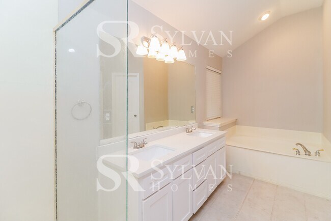 Building Photo - Coming HOME never felt so good!