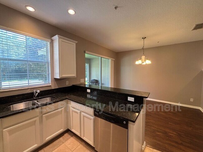 Building Photo - 55 Canterbury Bell Dr