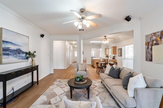 Building Photo - 3030 Bent Tree Loop