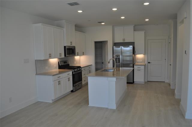 Building Photo - 2520 Red Tailed Hawk Ln