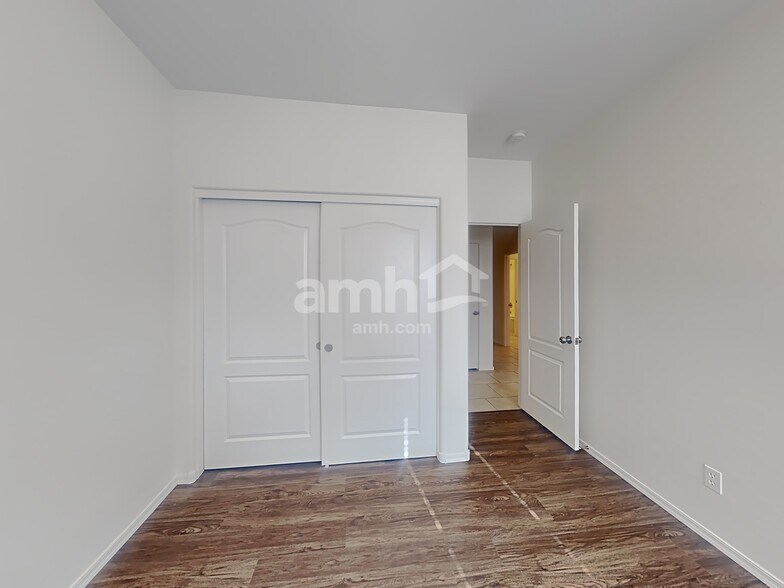 Building Photo - 17929 W Port Au Prince Ln