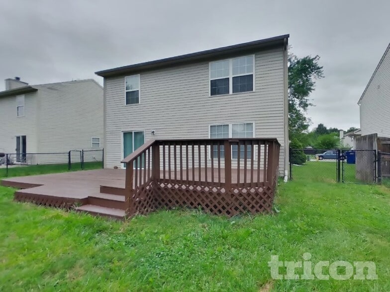Building Photo - 6061 Parrington Dr