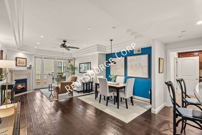 Building Photo - 12044 Hoffman St