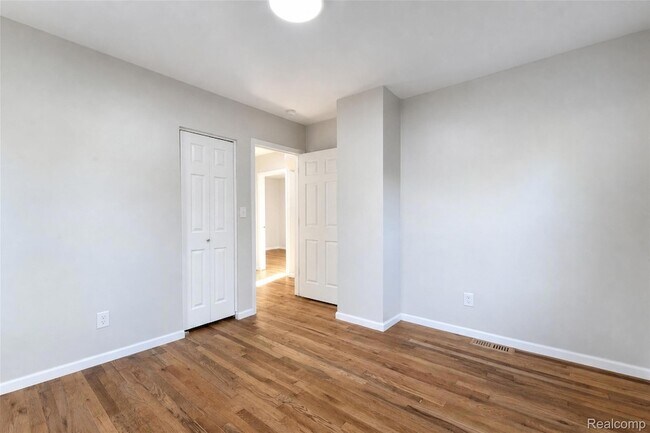 Building Photo - 5712 Drexel St