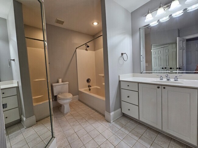Building Photo - Lake Front Luxury in Chapin!