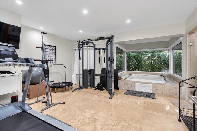 Building Photo - 415 Rovino Ave