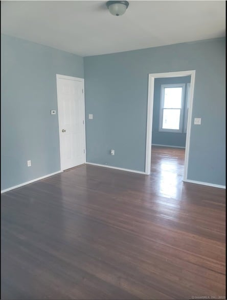 Building Photo - 137 Adelaide St