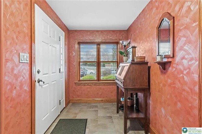 Building Photo - 2084 Johnston Dr