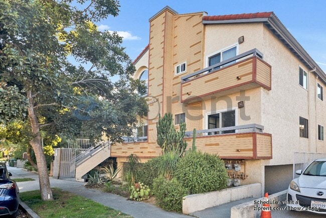 Building Photo - 11733 Avon Way