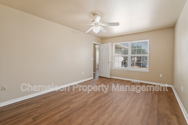 Building Photo - 2910 Dawn Ct