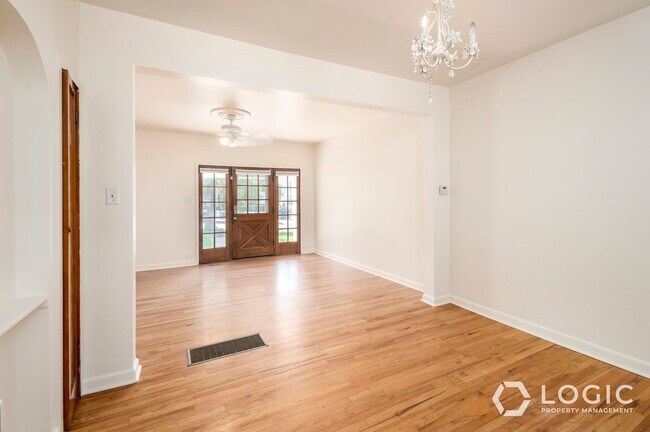 Building Photo - 1309 E 400 S