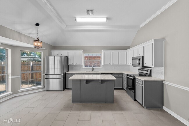 Building Photo - 6007 Cardinal Ln