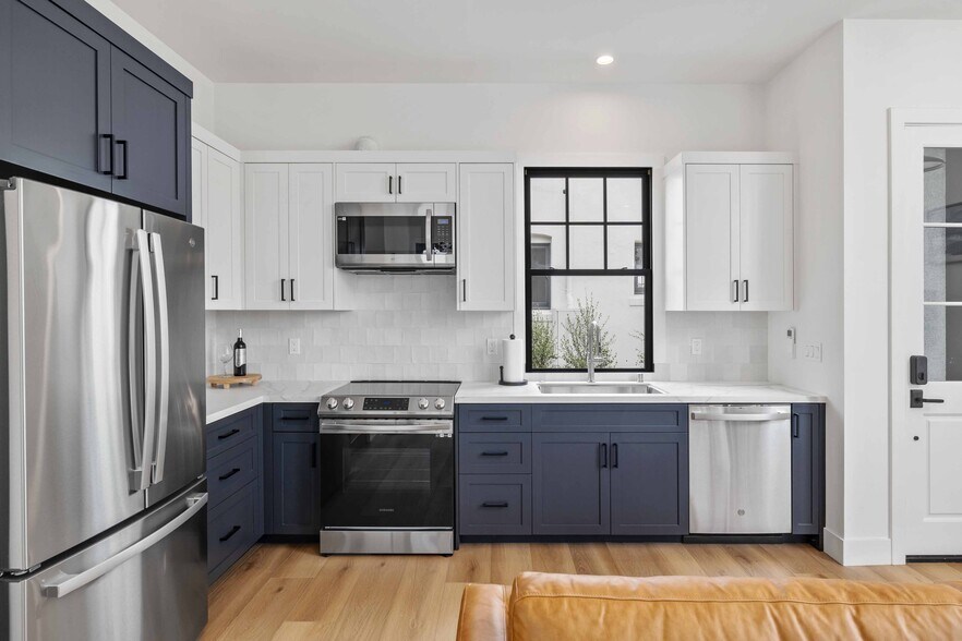 Building Photo - 603 Garnet St